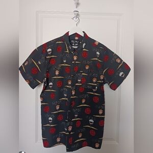Box Lunch - Jujutsu Kaisen Classic Short Sleeve Shirt!